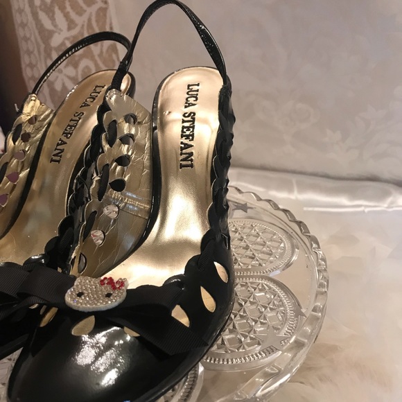 Gorgeous pin up dolls style🍒 hello kitty heels and earrings set❤️✨ - Picture 9 of 9